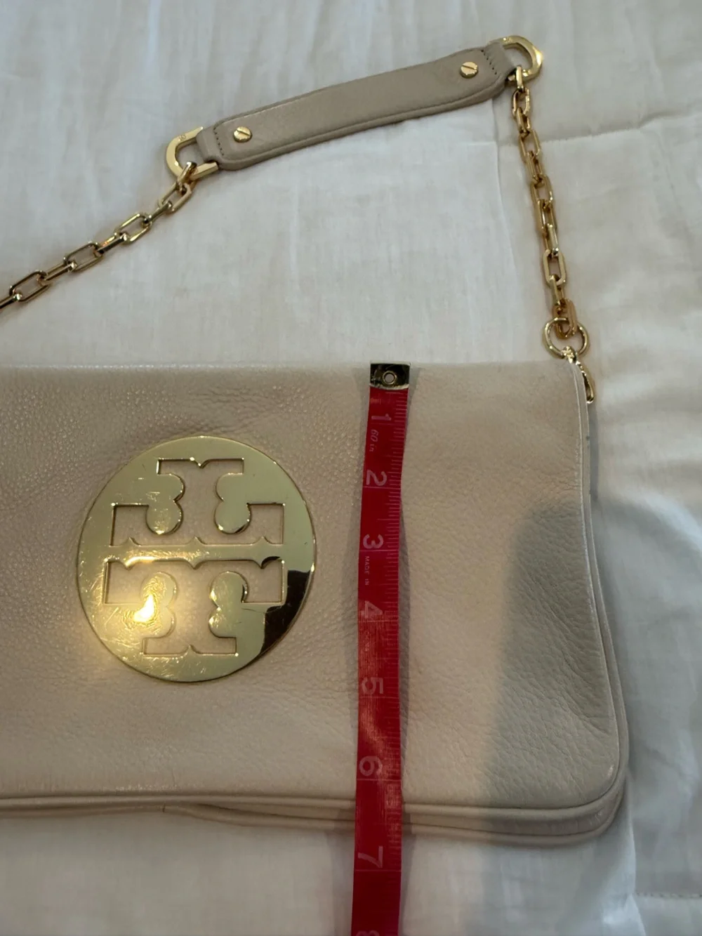 Tory Burch Ivory/Beige Pebbled Leather Shoulder Bag with Gold Logo